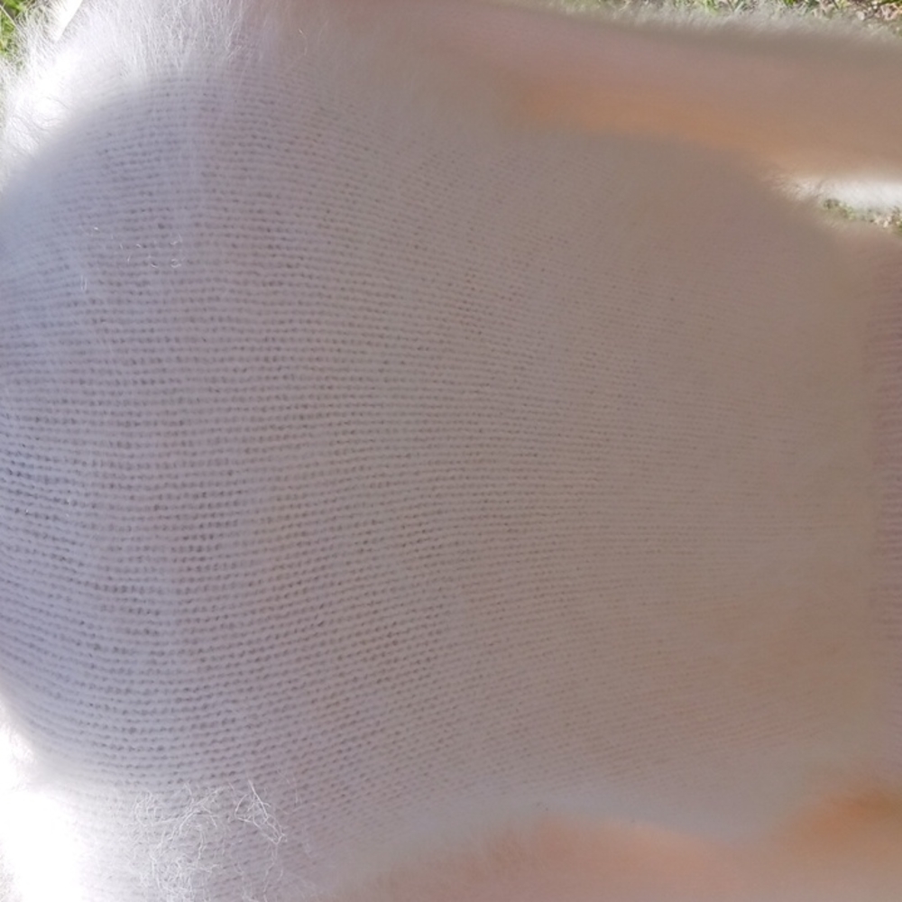BO SEEMANN SWEATER - Picture 10 of 17